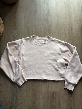Aritzia TNA Cozy Fleece Cropped Sweatshirt Pink Size Medium